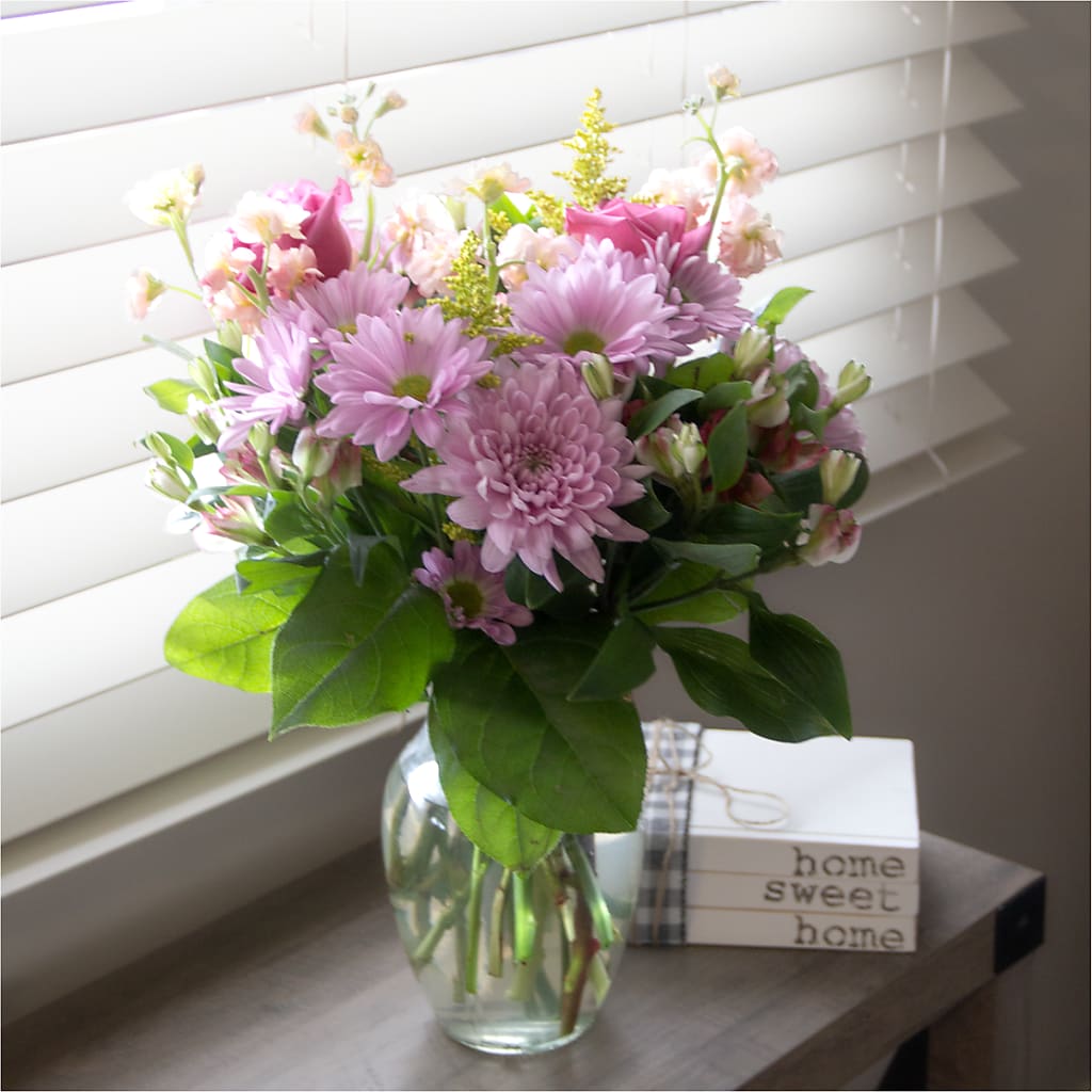 Pastel Tradition - A Florist Original – Valley Flower Shoppe, Waverly NY