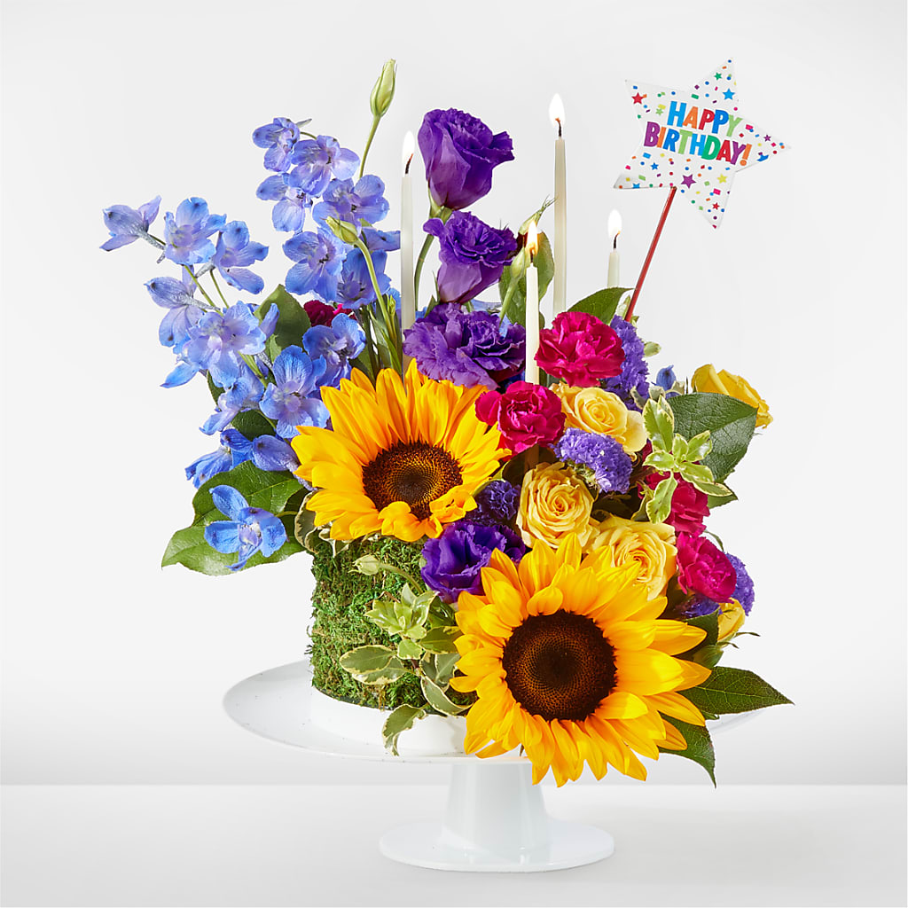 Star of the Day Floral Cake – Valley Flower Shoppe, Waverly NY
