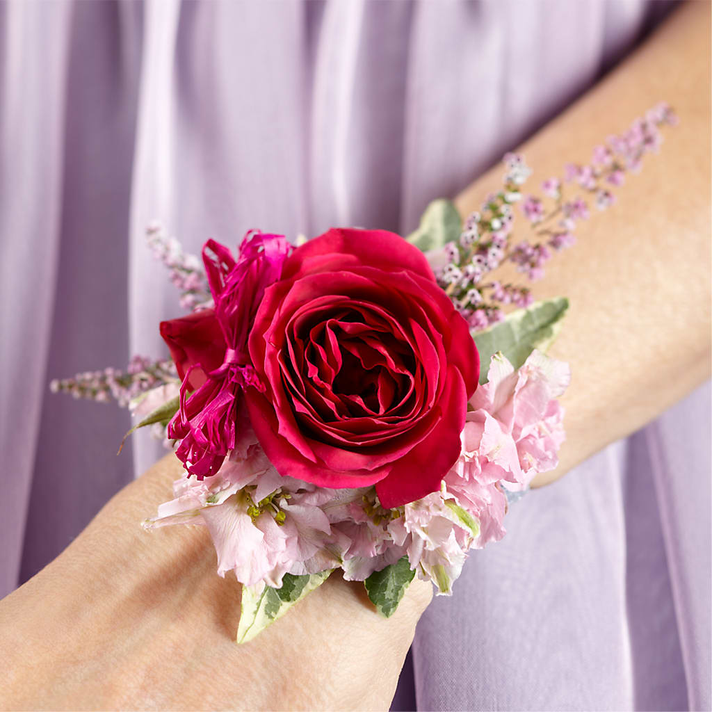 Rose Charm Corsage – Valley Flower Shoppe, Waverly NY