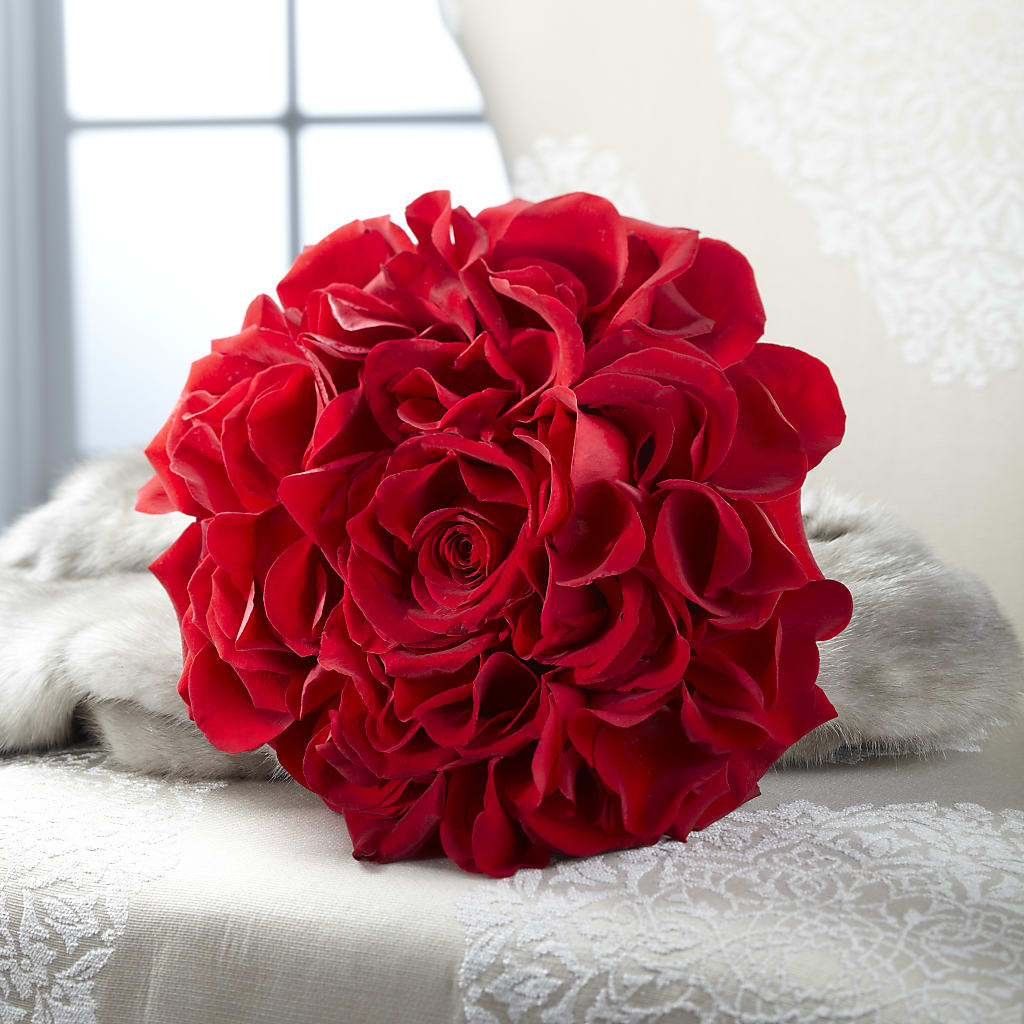 Composite Rose Bouquet – Valley Flower Shoppe, Waverly NY