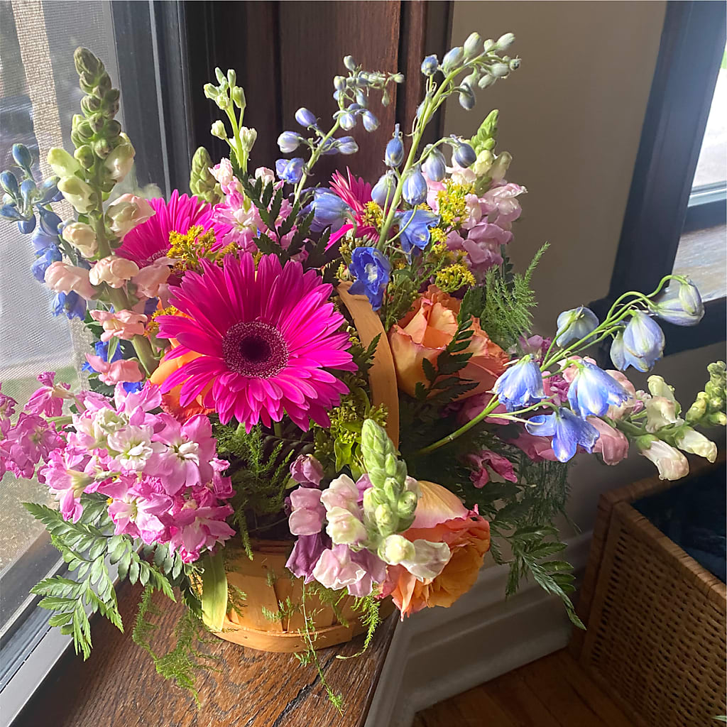 Garden of Life Basket –  Valley Flower Shoppe, Waverly NY